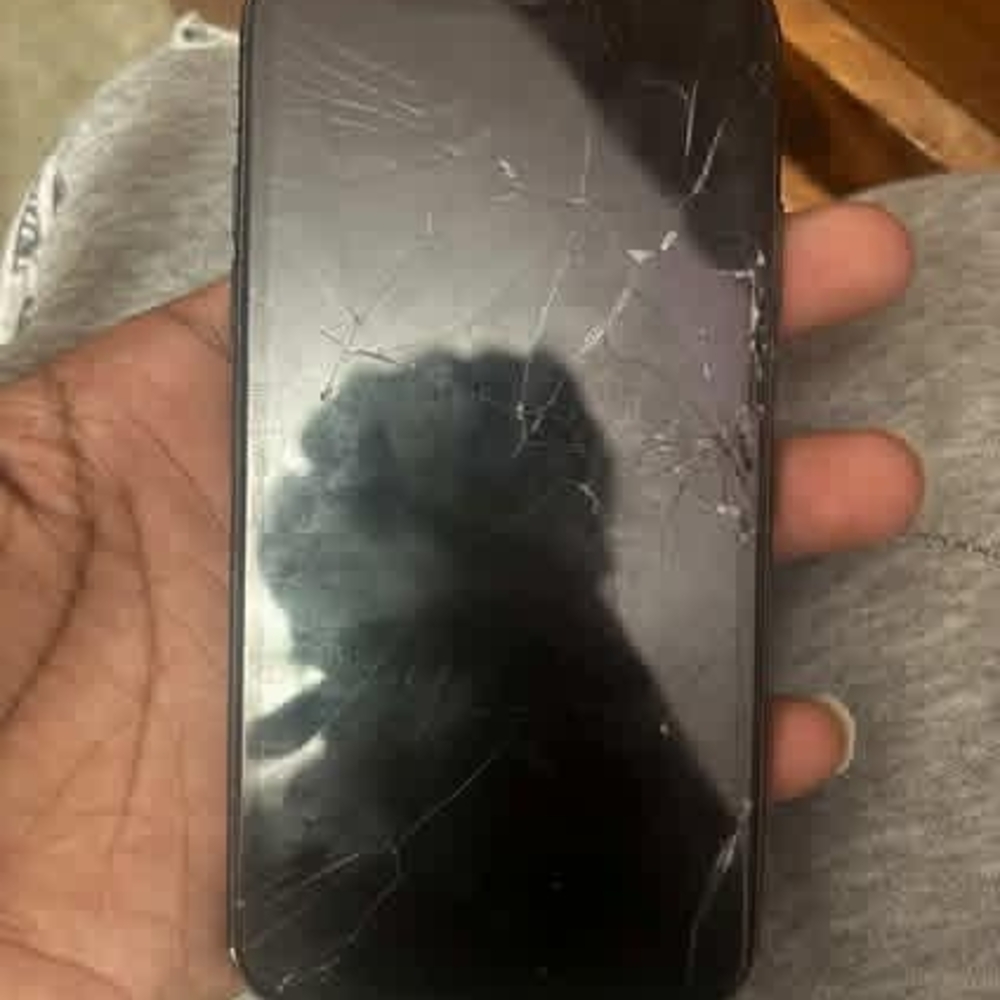 Apple iPhone Midnight Black - Picture 2 of 2